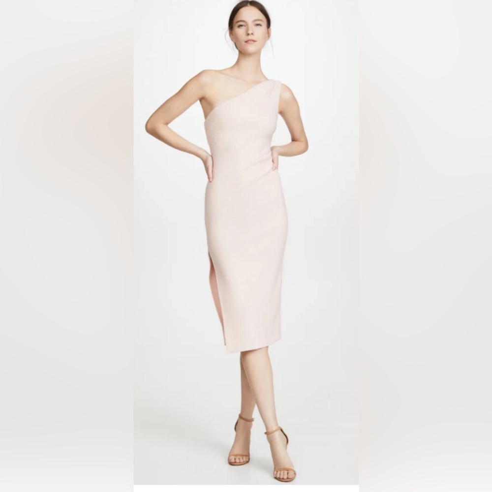 One shoulder pink dress